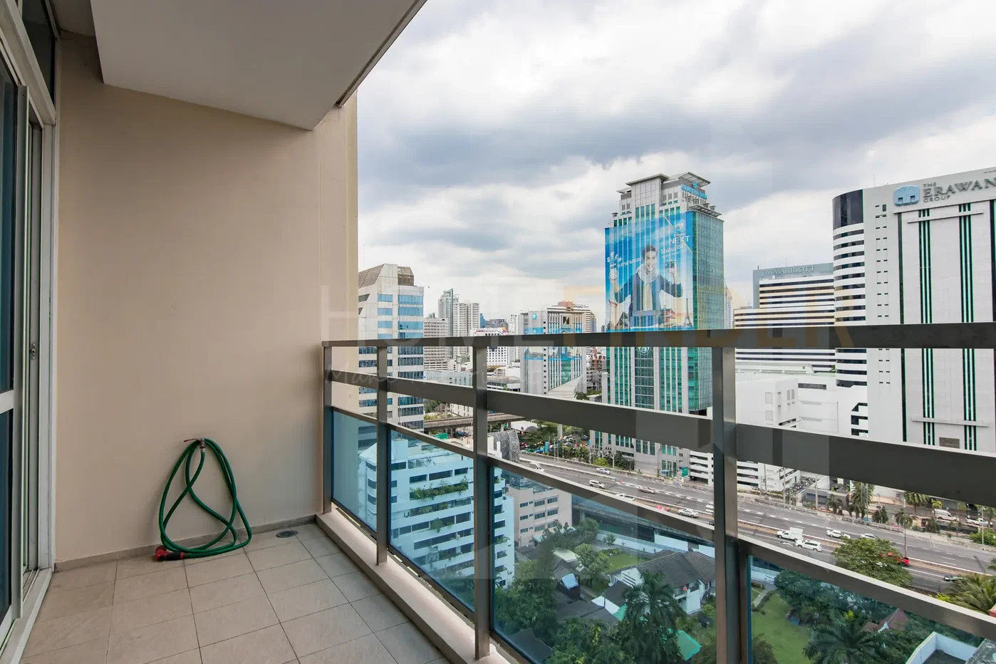 picture Athenee Residence 4 bedrooms, for rent - 17/17