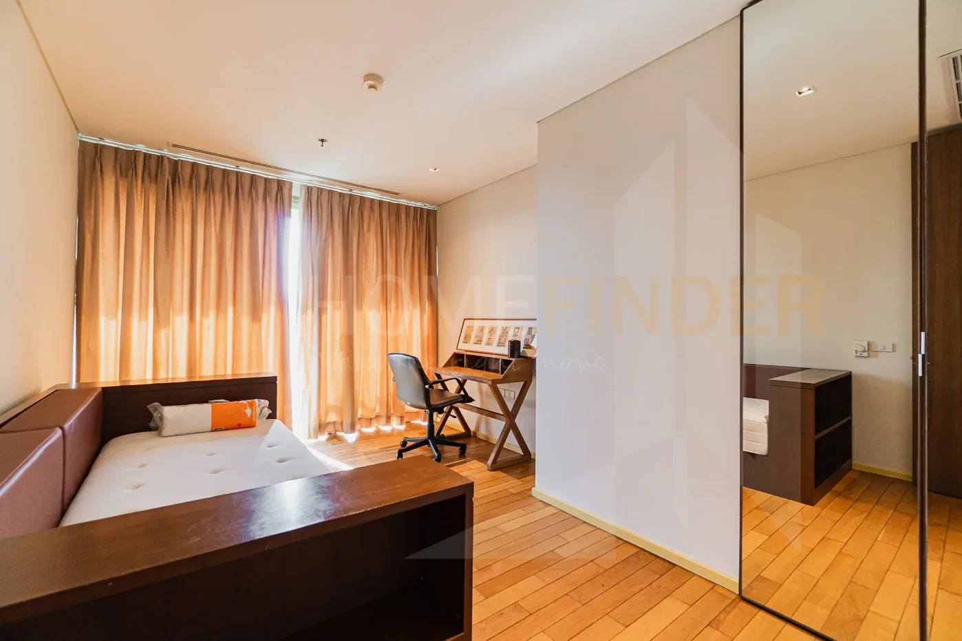 picture The Lakes 2 bedrooms, for rent - 5/13