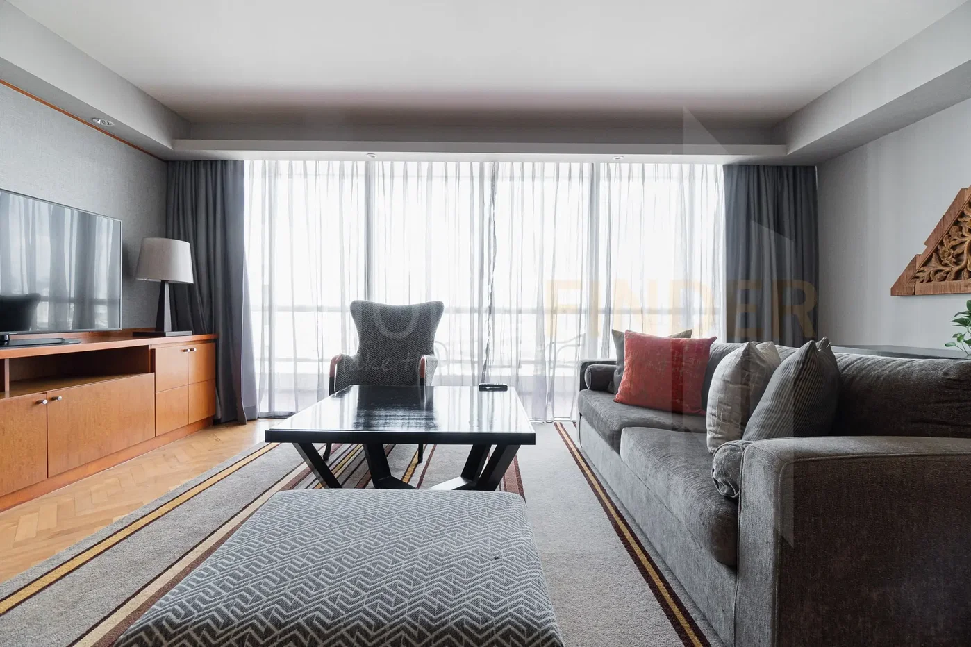 picture Chatrium Residence Sathon Bangkok 3 bedrooms, for rent - 1/8