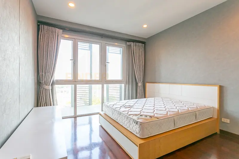 รูป The Star Estate @ Narathiwas 4 bedrooms, for sale - รูปที่ 5/12