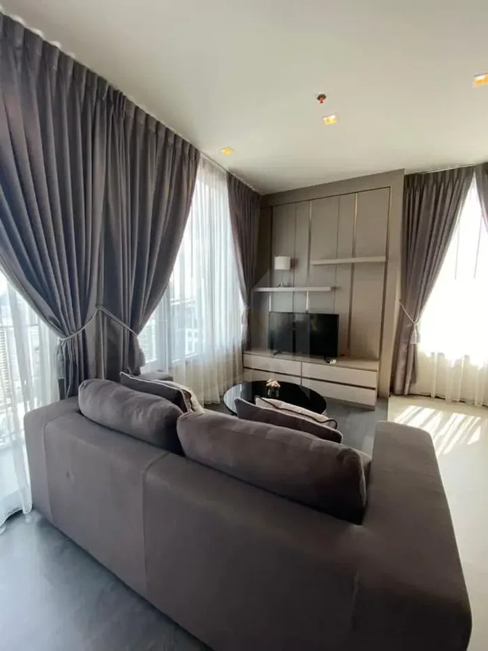 picture Edge Sukhumvit 23 2 bedrooms, for rent - 1/6