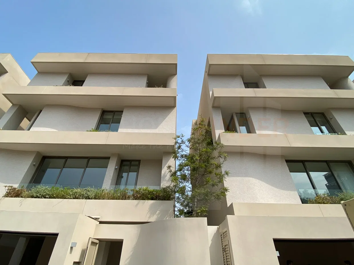 รูป A luxurious modern minimalist-style 4 bedrooms, for sale - รูปที่ 29/30