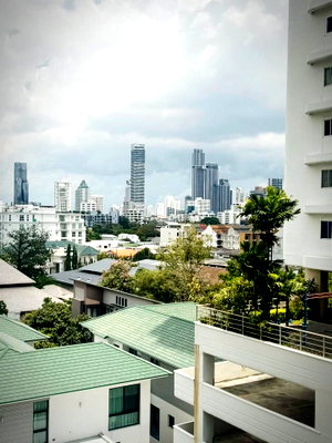 คอนโดให้เช่า : 1 ห้องนอน | 1 ห้องน้ำ | BTS Phrom Phong | 50 ตร.ม. | 20,000 บาท/เดือน | ชั้น 8 — Supalai Place Sukhumvit 39 กรุงเทพฯ