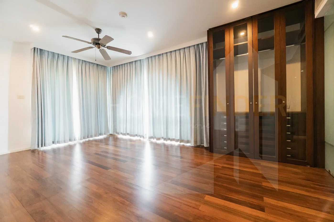 picture Silver Heritage 2 bedrooms, for rent - 12/23
