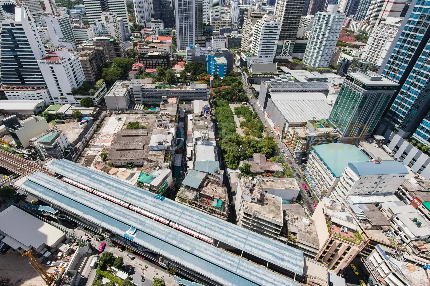 รูป Q 1 Sukhumvit 2 bedrooms, for sale - รูปที่ 32/32