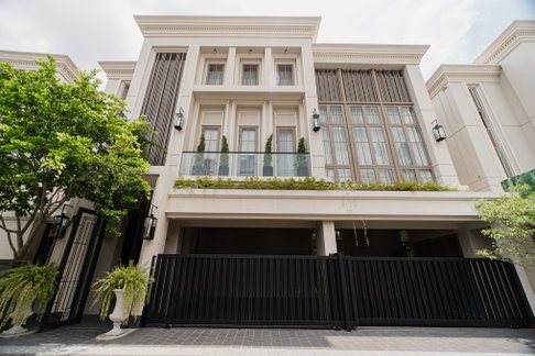 Lavier Rama III Unit Fully 4 bedrooms, for sale