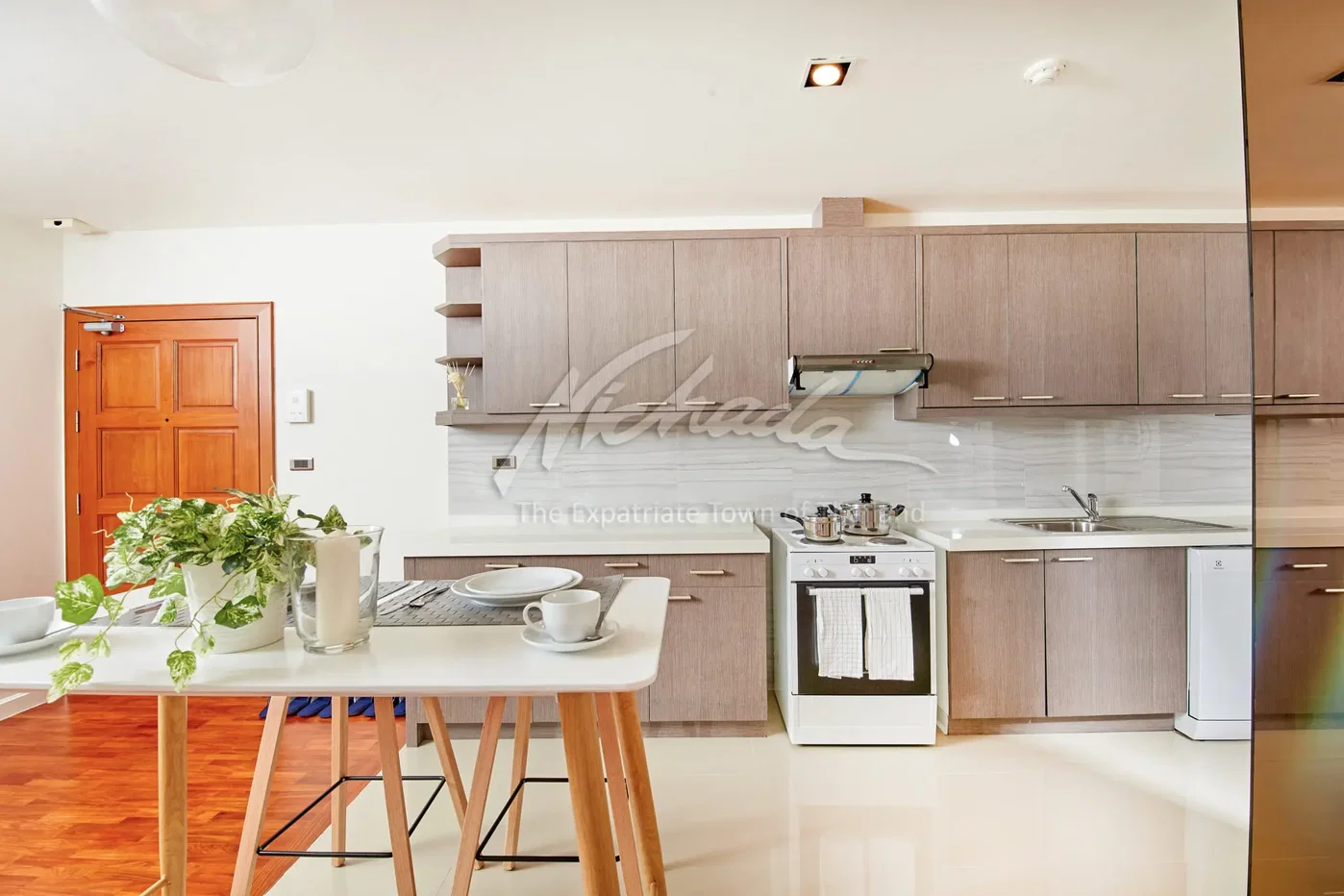 picture The Tropical 2 bedrooms, for sale - 5/9