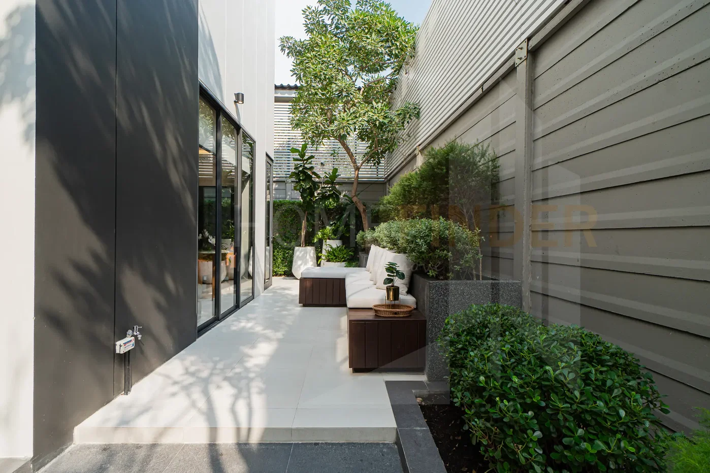 picture Novel Residence Ladprao18 3 bedrooms, for sale - 11/12