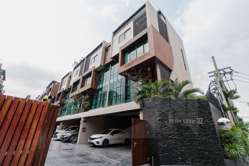 The Park Lane 22 Residence 3 bedrooms, for rent