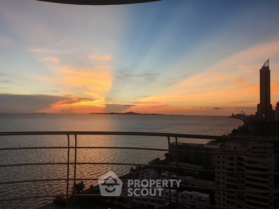 รูป คอนโด 4 ห้องนอน ชั้น 22 พื้นที่ 268 ตร.ม. La Royale Beach Condo (ID 998576) - รูปที่ 16/27
