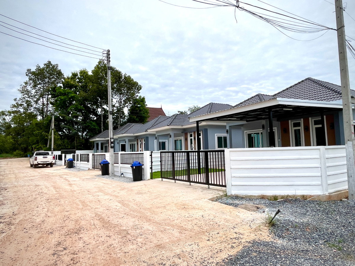 รูป ขายบ้านใหม่ในโครงการ พิกัดหน้าค่าย ร.8 ใกล้สนามบินขอนแก่น - รูปที่ 3/18