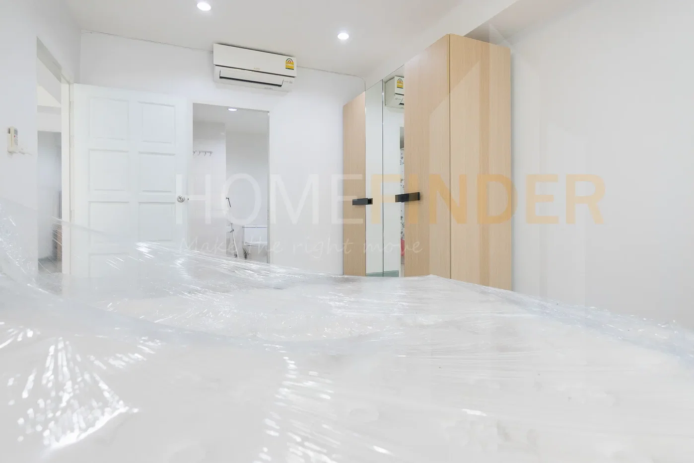 picture Royal Castle 3 bedrooms, for rent - 11/13