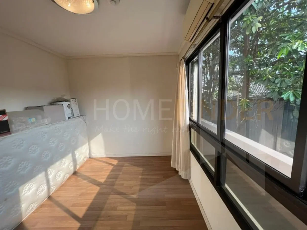 picture Lumpini Place Narathiwas 24 2 bedrooms, for sale - 6/7