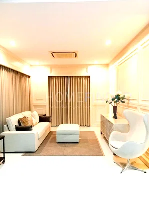 Houses for rent Bang Plee Samut Prakarn : Nantawan Bangna 4 bedrooms, for rent