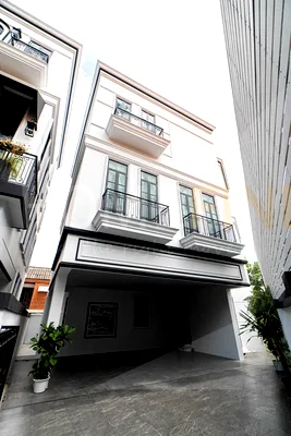บ้านเดี่ยว เทสโก้โลตัส เอ็กตร้า พระราม 4 : Maison Blanche Sukhumvit 67 4 bedrooms, for sale