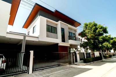บ้านเดี่ยว เขตประเวศ : The One Life Bangna 4 bedrooms, for sale