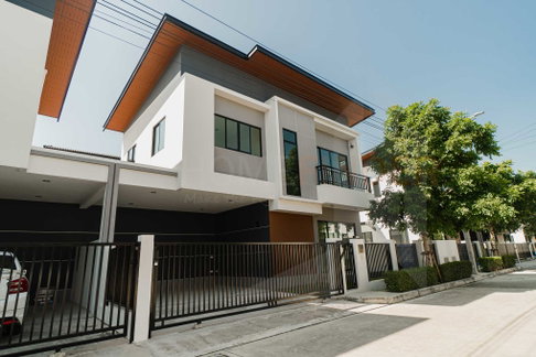The One Life Bangna 4 bedrooms, for sale