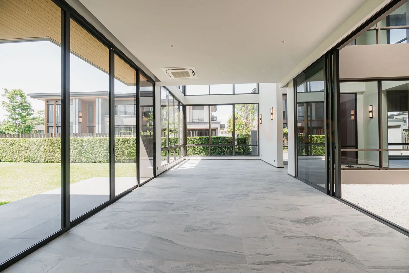 รูป Siraninn Residences Pattanakarn 5 bedrooms, for sale - รูปที่ 6/16