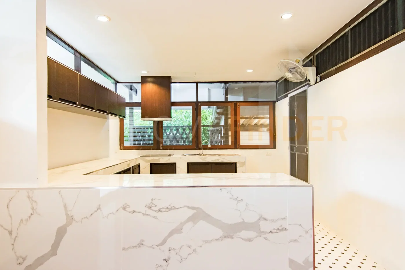 รูป House Thonglor 1 4 bedrooms, for rent - รูปที่ 32/48
