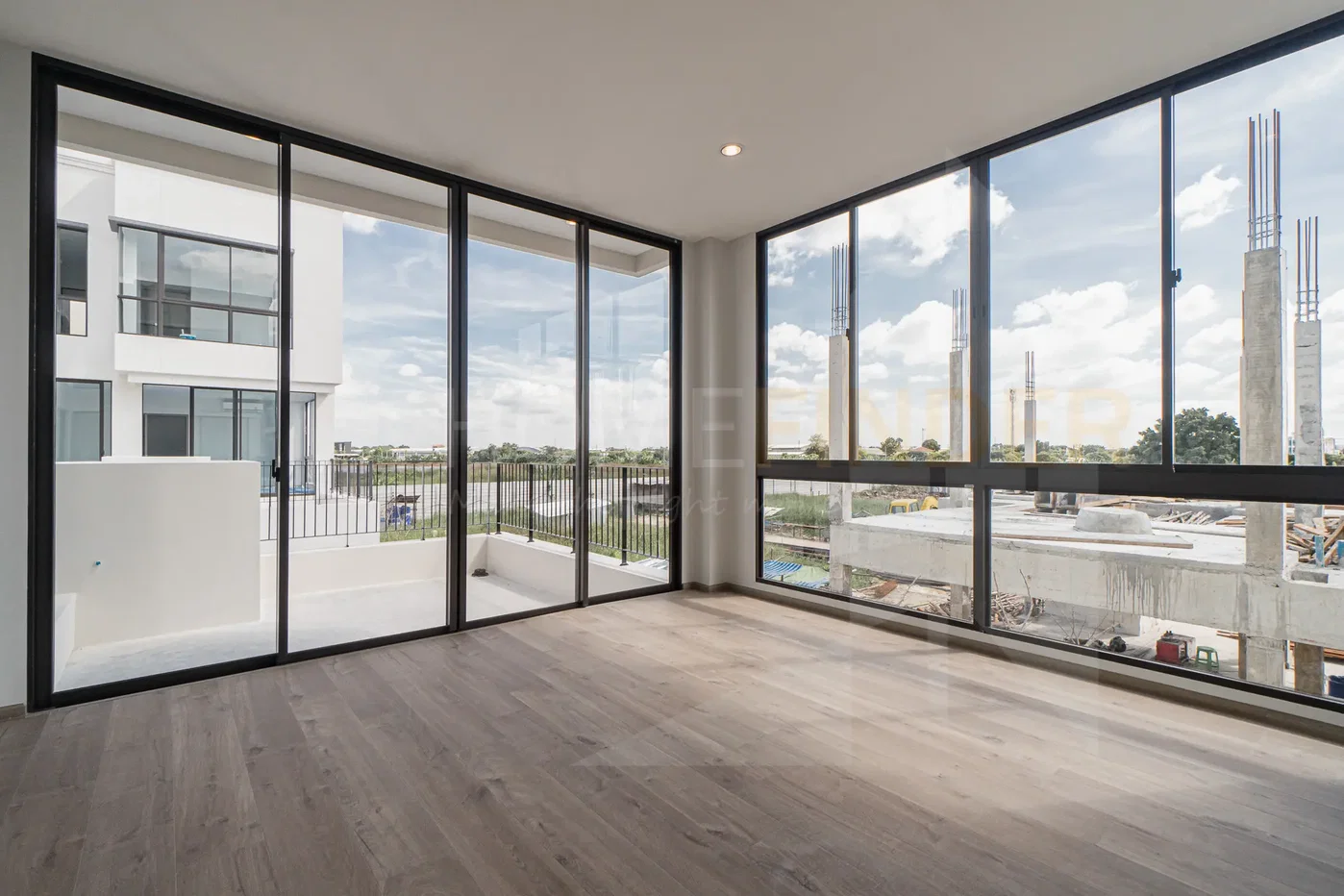 รูป AERIE Srinakarin – Krungthep Kreetha 4 bedrooms, for sale - รูปที่ 5/11