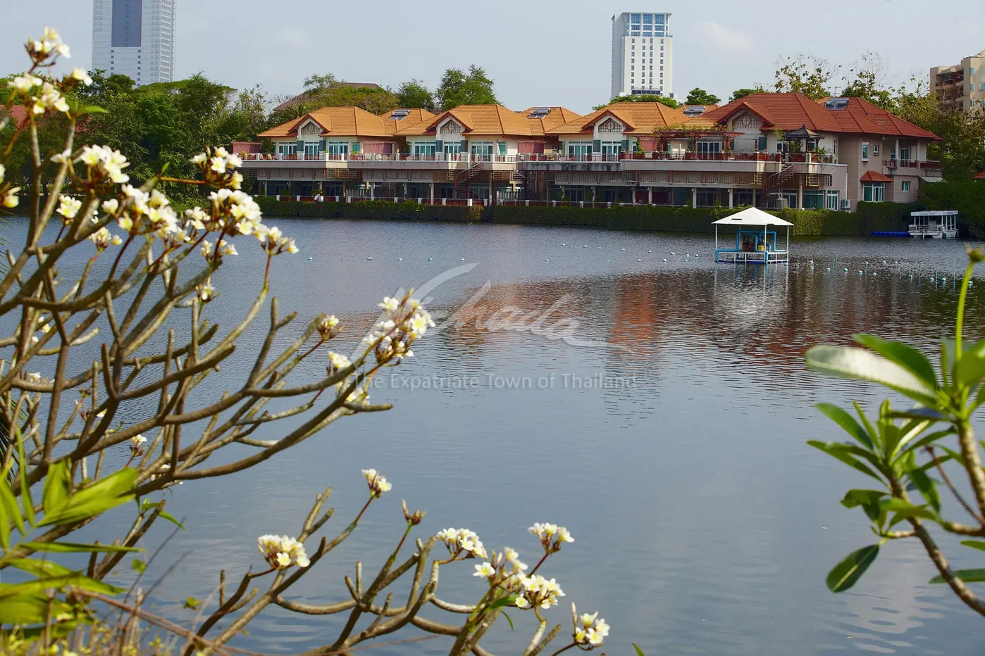 picture Baan Rim Lake (Tropical Residence) 4 bedrooms, for rent - 8/9