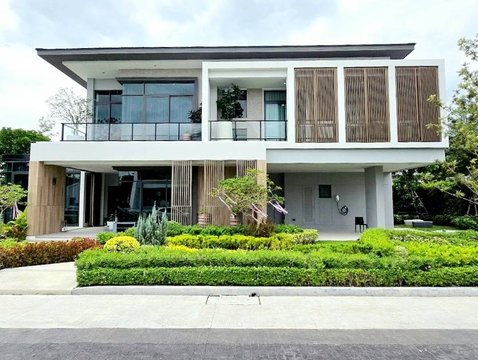 [Ready to Transfer] Spacious Detached House at Bangkok Boulevard Chaengwatthana-Ratchaphruek, 360 sq.m., Captivate Model