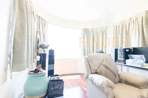 Lakewood village 3 bedrooms, for sale