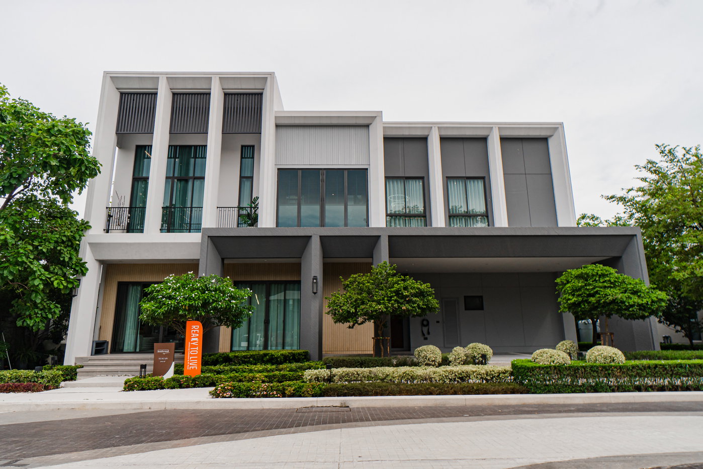 picture Bangkok Boulevard Signature Pinklao - Borom 4 bedrooms, for sale - 2/19