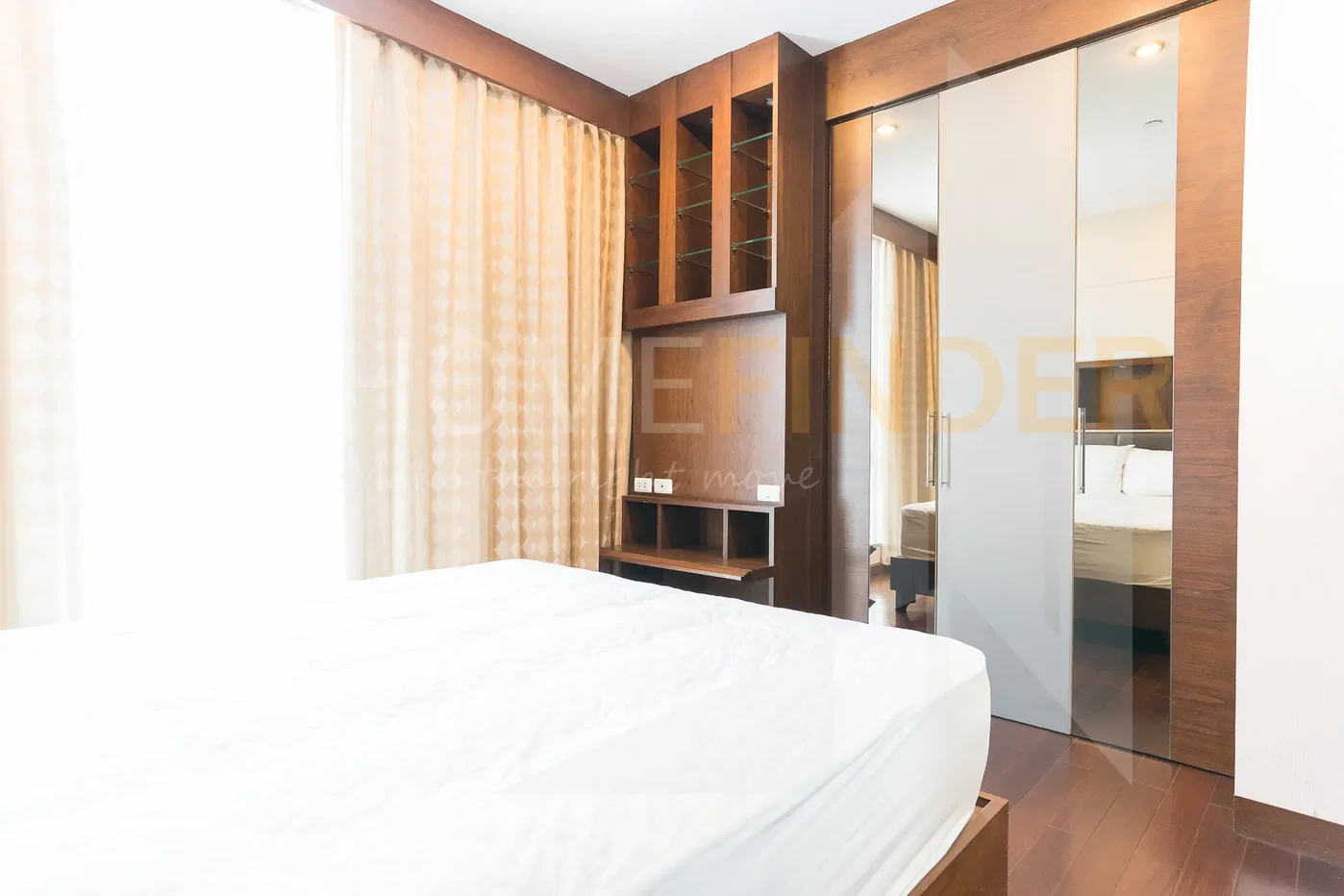 picture Sky Villas Condominium 3 bedrooms, for rent - 10/25