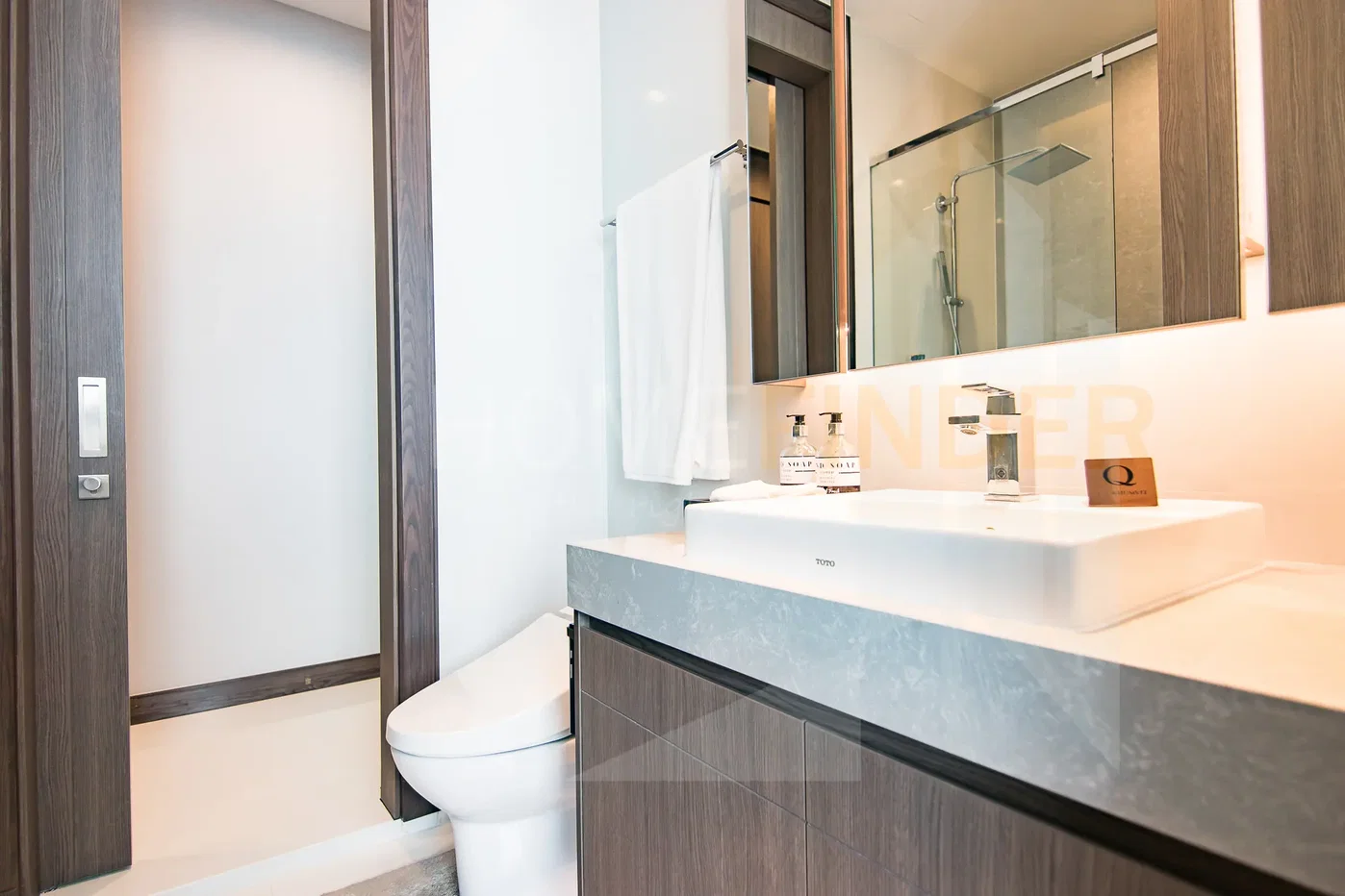 รูป Q 1 Sukhumvit 2 bedrooms, for sale - รูปที่ 21/32