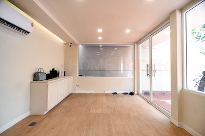 เช่าบ้านเดี่ยว กรมศุลกากร : House Sukhumvit 16 2 bedrooms, for rent