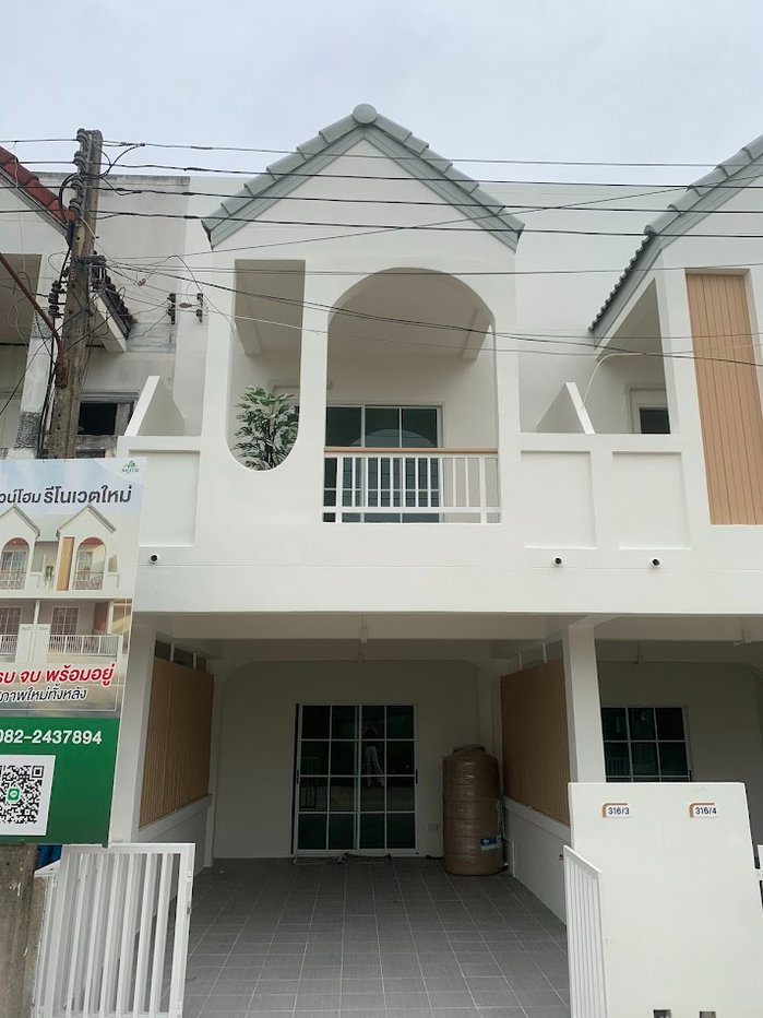 รูป  ทาวน์โฮม 2 ชั้น รีโนเวทใหม่ทั้งหลัง ทำเลทองกลางเมืองขอนแก่น พร้อมอยู่! - รูปที่ 10/16