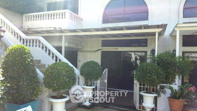 คอนโดให้เช่า : ห้องกว้าง 1 ห้องนอน 70 ตร.ม. Kiarti Thanee City Mansion ใกล้ MRT เพชรบุรี (ID 1257779)
