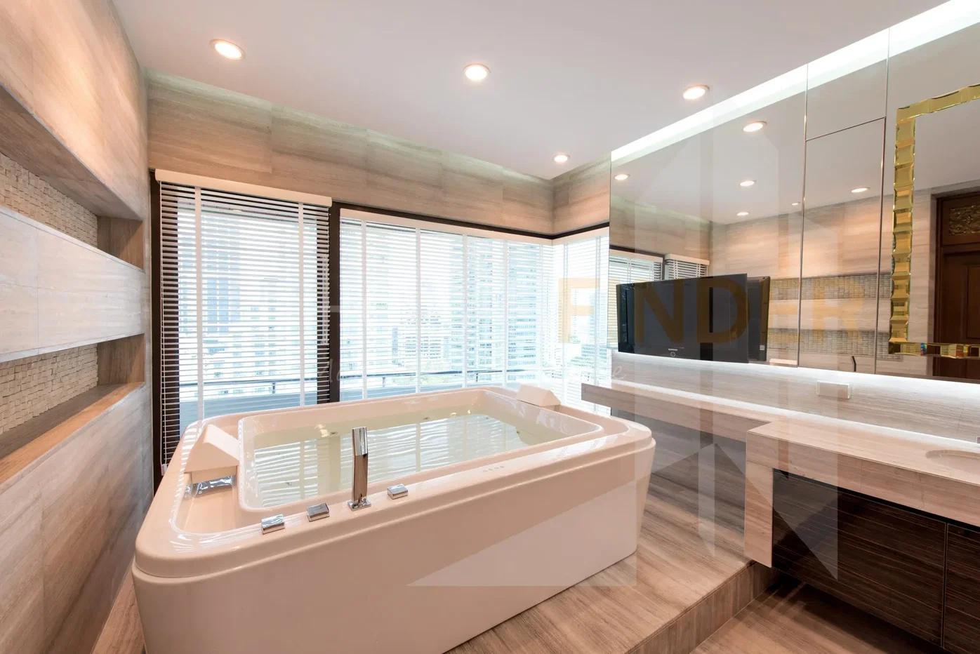 picture Mayfair Garden 4 bedrooms, for rent - 10/12