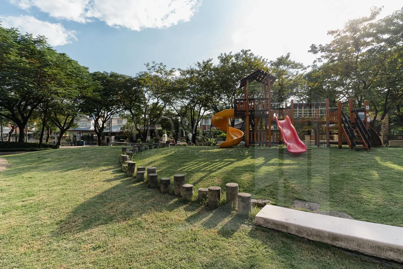 รูป Nantawan Srinakarin, 5 Bedrooms, Big garden and parking spots 5 bedrooms, for rent - รูปที่ 14/17