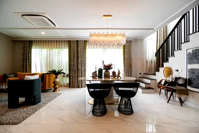 Houses for sale Ruamrudee International School Early Years Campus : Setthasiri Wongwaen - Chatuchot 4 bedrooms, for sale