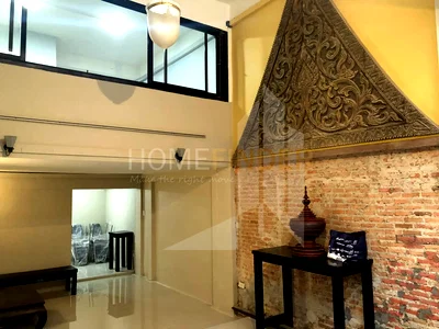 Townhouses for sale The Emquartier : Townhouse Sukhumvit 33 3 bedrooms, for sale