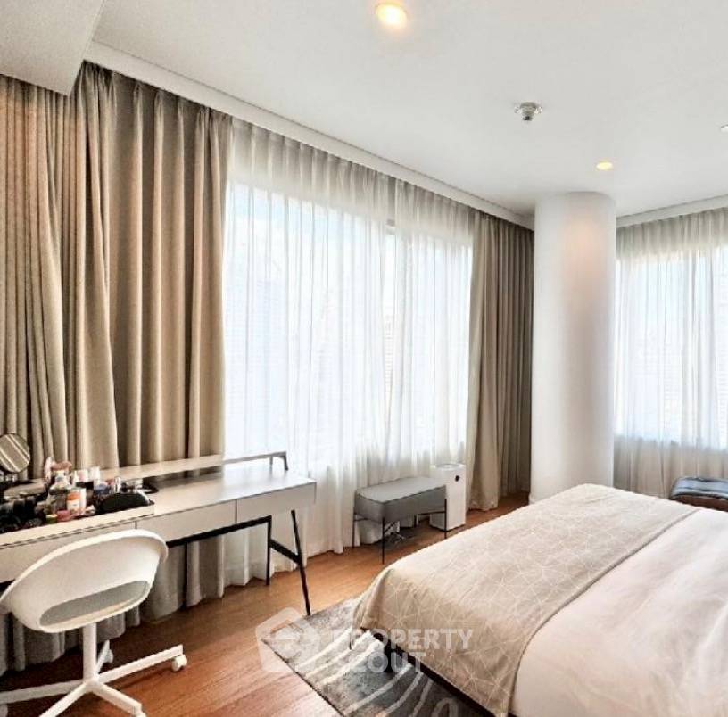 picture 3-BR Condo at 185 Rajadamri near BTS Ratchadamri (ID 3257788) - 2/10