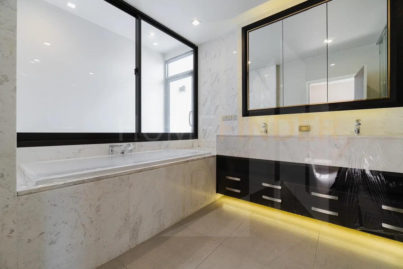 รูป Arna Ekkamai 65 - 4 bedroom house in Ekamai, Bangkok for sale 4 bedrooms, for sale - รูปที่ 15/19