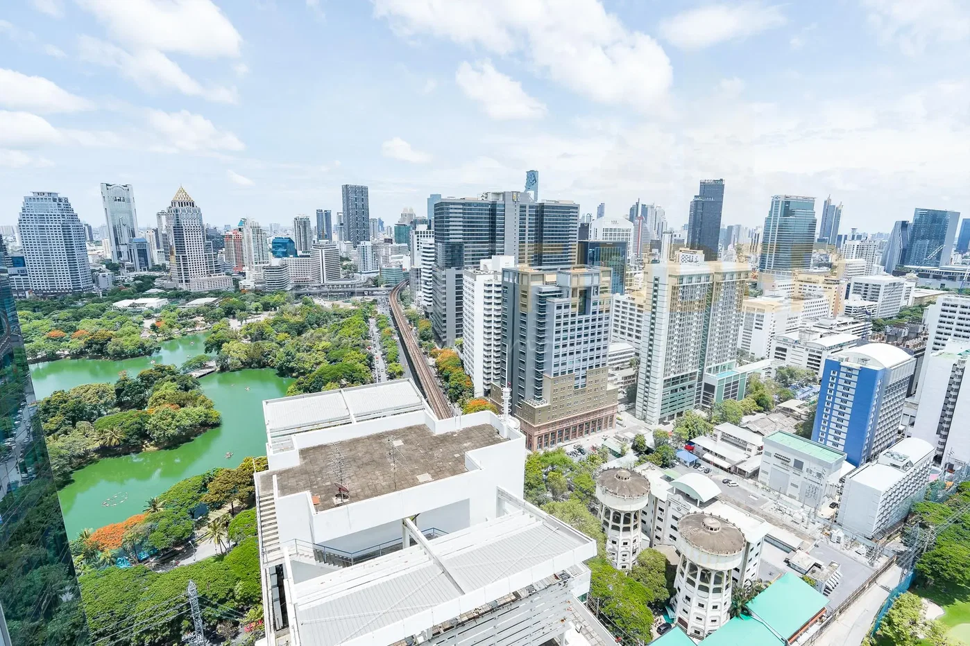 รูป 185 Rajadamri || 185 ราชดำริ 2 bedrooms, for rent - รูปที่ 16/17