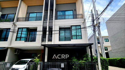 Twin houses for sale BITEC Bang Na : For Sale with Tenant! The Canvas Sukhumvit-Samrong.2-Storey near BTS Samrong. Price 5.75 MB.