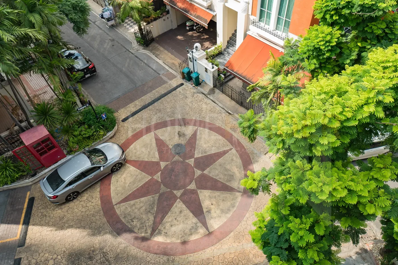 picture Baan Klang Krung Thonglor 4 bedrooms, for rent - 39/42