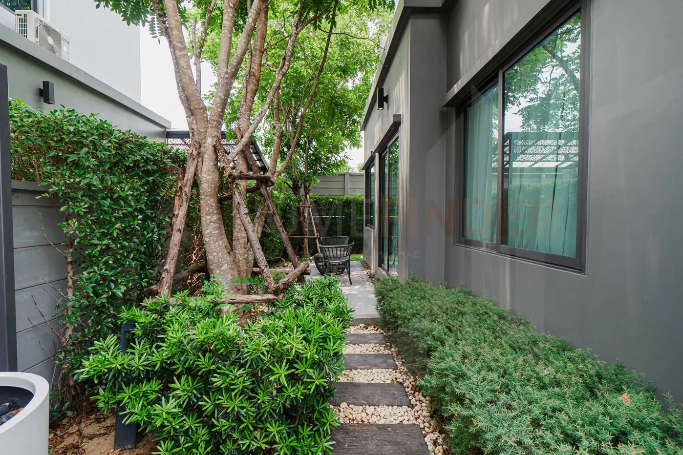 รูป Grand Britania Krungthepkreetha 4 bedrooms, for sale - รูปที่ 25/39
