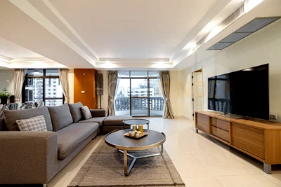 Condos for rent : Royal Castle 3 bedrooms, for rent