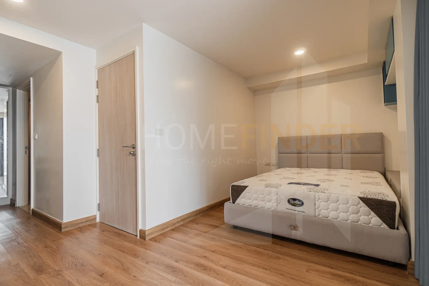picture Downtown 49 3 bedrooms, for sale - 5/9