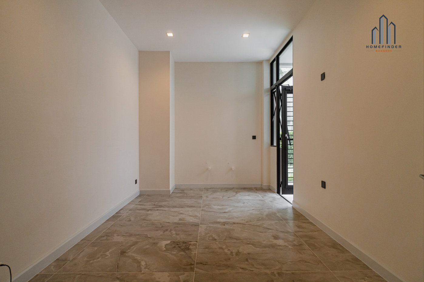 picture 95E1 - Ninety Five East One 4 bedrooms, for sale - 8/25