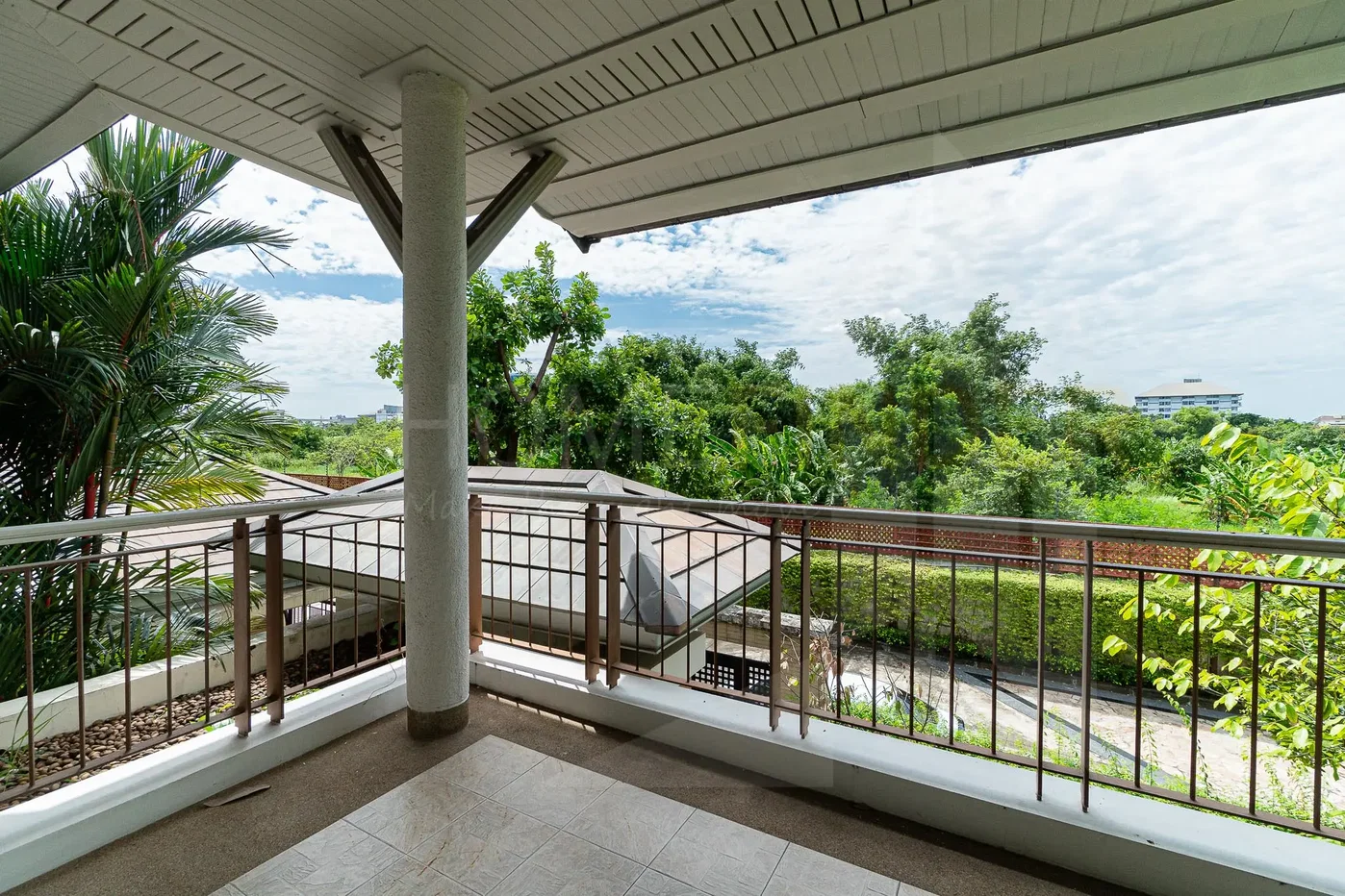 รูป Narasiri Pattanakarn, Bangkok 5 bedroom house with big Big Garden 5 bedrooms, for rent - รูปที่ 14/22