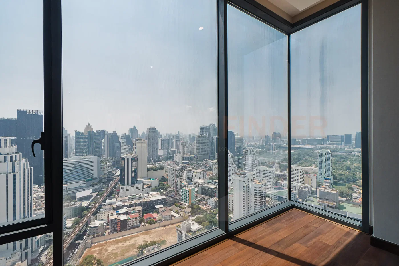 รูป Q1 Sukhumvit 4 bedrooms, for sale - รูปที่ 2/13