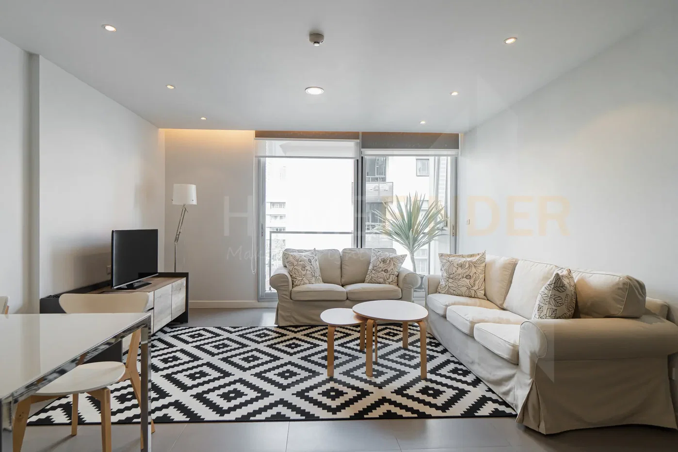 รูป Living@24 2 bedrooms, for rent - รูปที่ 1/6