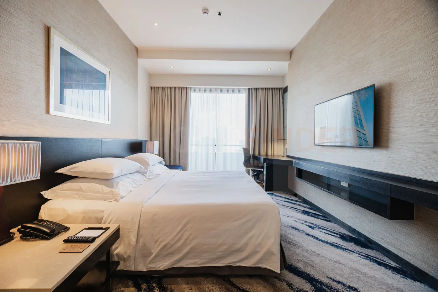 picture Emporium Suites by Chatrium 1 bedroom, for rent - 4/17
